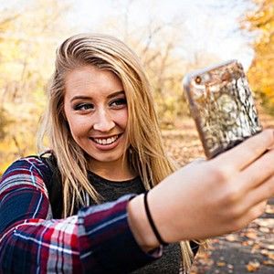 Meet your Posher, Thủy hồng